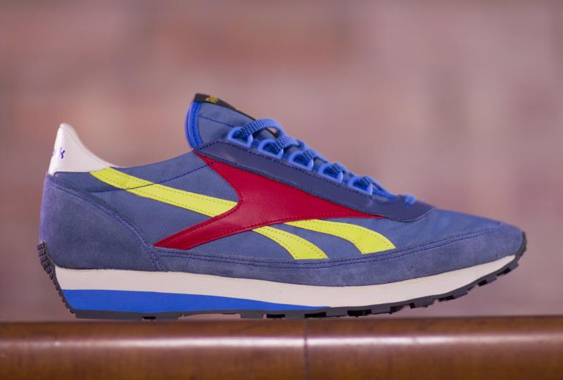 Reebok aztec best sale og blue